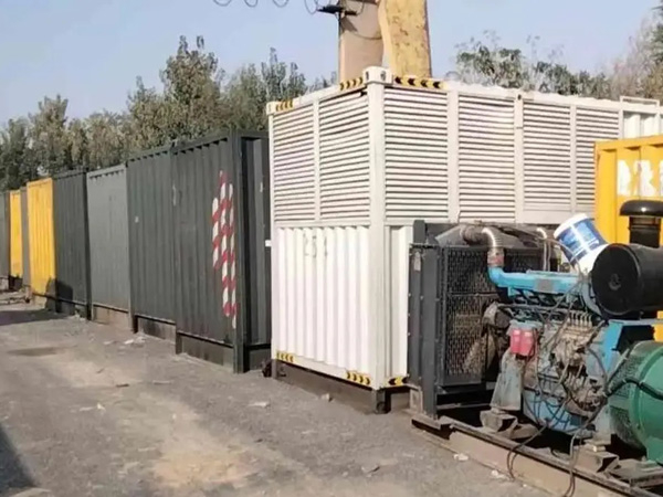 成安200KW柴油发电机机组每小时油耗是多少？